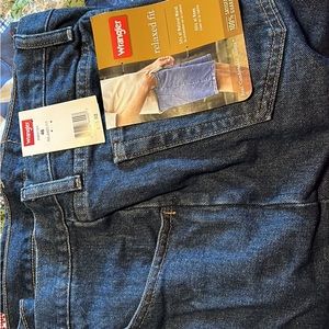Men’s Wrangler shorts size 46